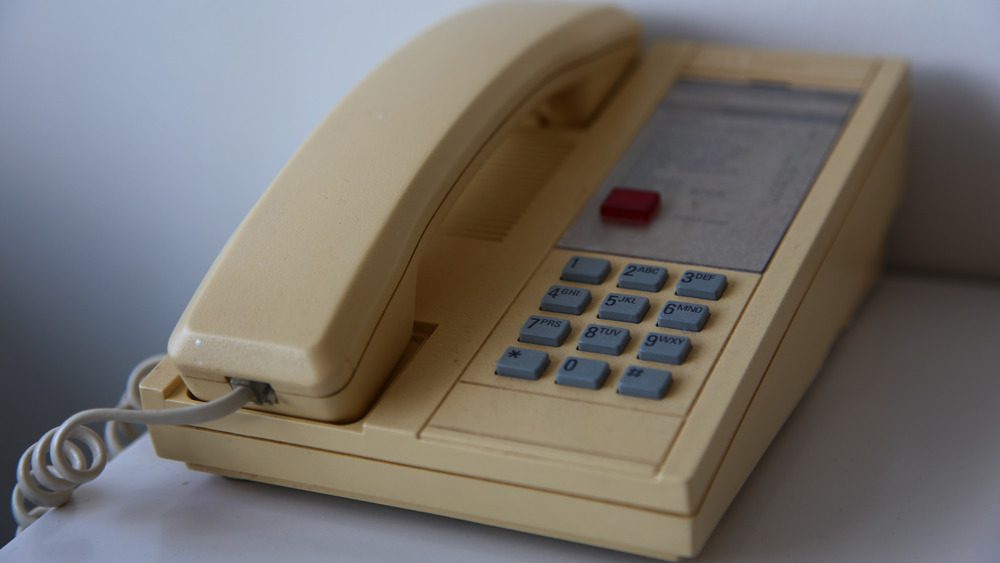Проводной телефон 1980-х годов