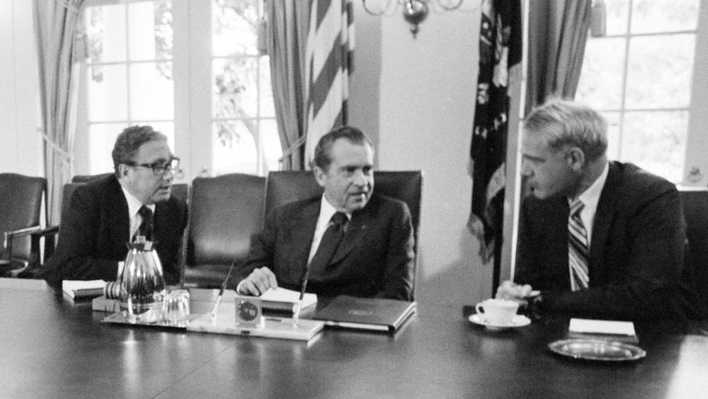 Ричард Никсон встречается со своим кабинетом министров