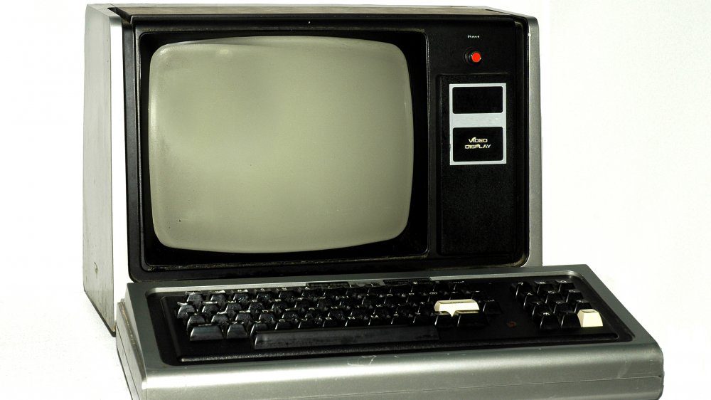 Винтажный компьютер 1980 года