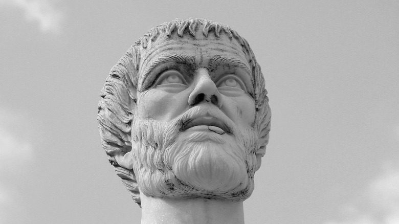 статуя Аристотеля