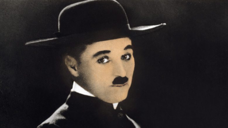 Чарли Чаплин в шляпе