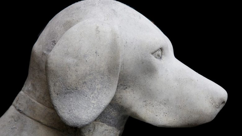 Древний Рим статуя собаки