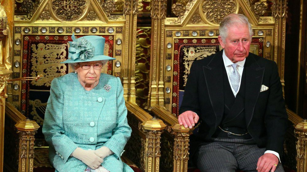 Королева Елизавета II и принц Чарльз