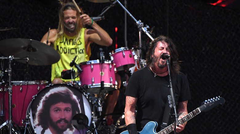 Foo Fighters выступают на фестивале Lollapalooza
