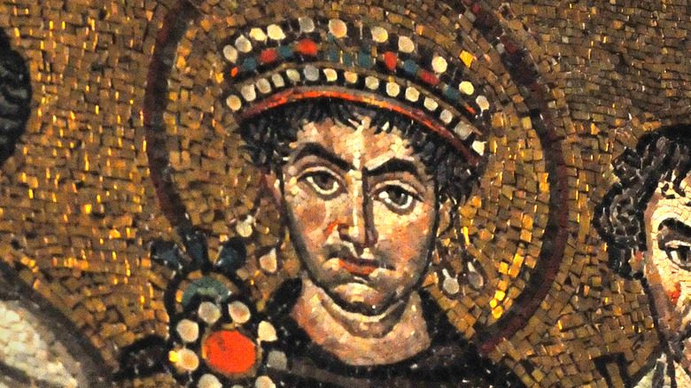 Мозаика императора Юстиниана 