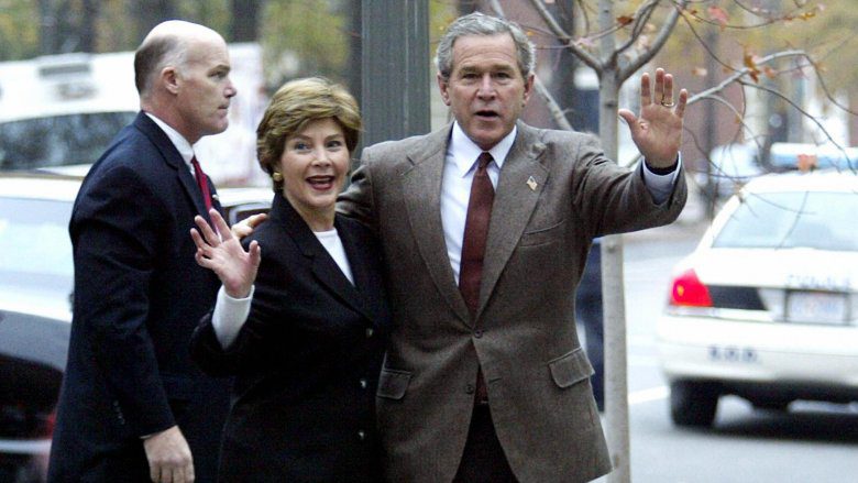 Джордж Буш-младший, Лора Буш и агент Секретной службы