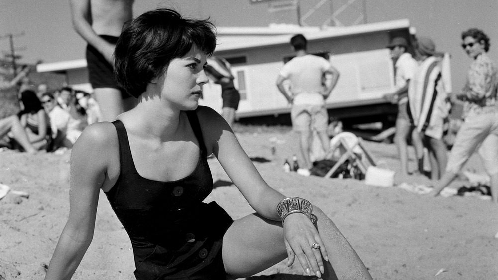 Натали Вуд на пляже, 1956 год