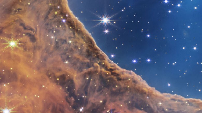 Изображение туманности Карина, формирующей звезды.