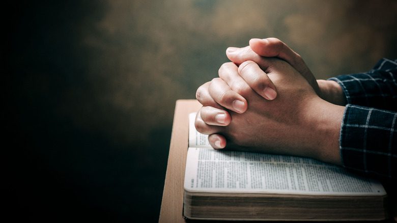 Молитва над Библией