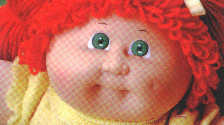 Кукла Cabbage patch kid на марке в 2000 году