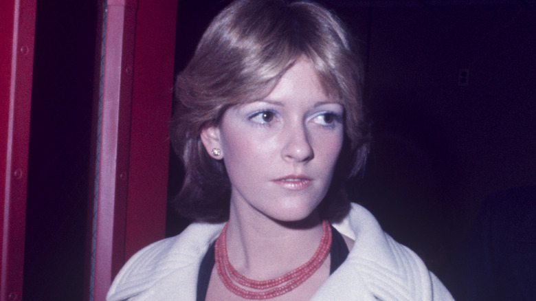 Шейла Райан красное ожерелье 1970-е годы