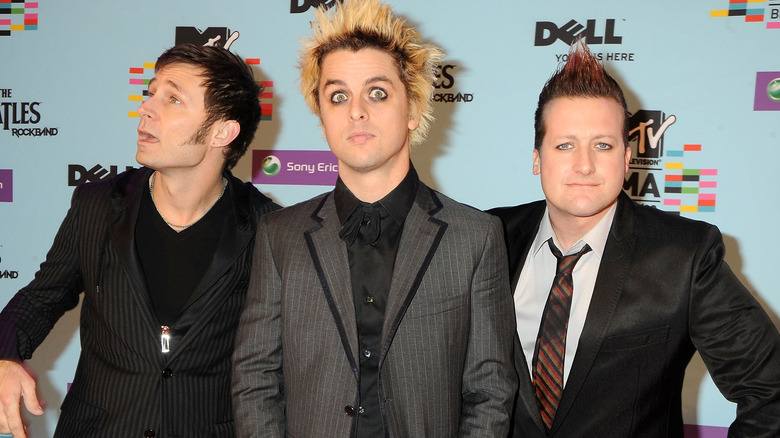Green Day в костюмах