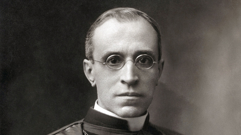 Папа Пий XII фотопортрет